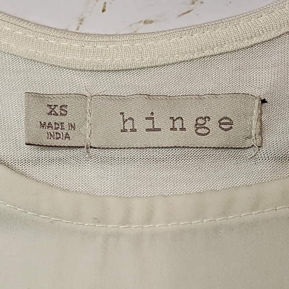 Hinge Ivory Gold Sequined Embellished Cap Sleeved Top Size X-Small - Picture 4 of 6